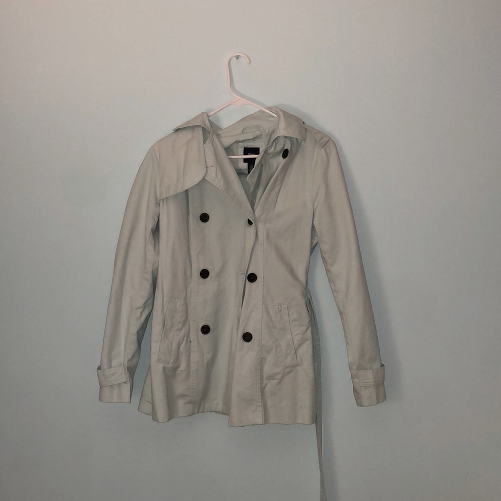 gap fashionable rain jacket !